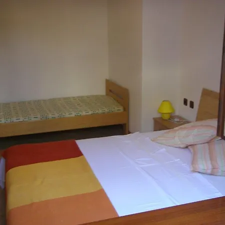 Apartments Premantura 普莱曼图拉