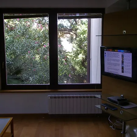 Apartments Premantura Guest house