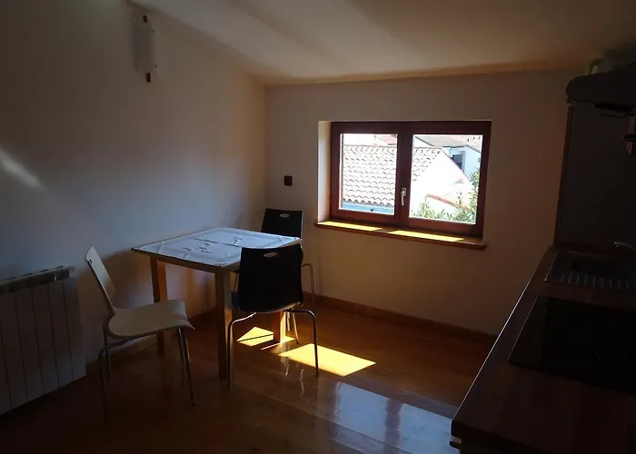 Apartments Premantura Guest house